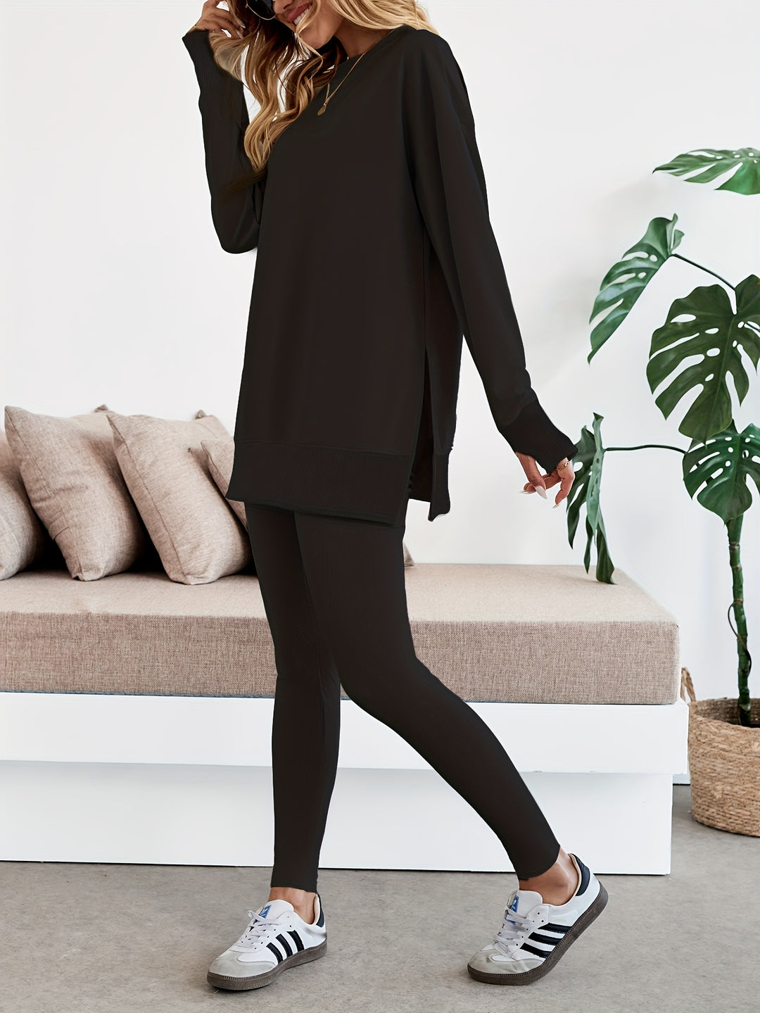 Set – Lange Top met Zijsplitten & Aansluitende Legging