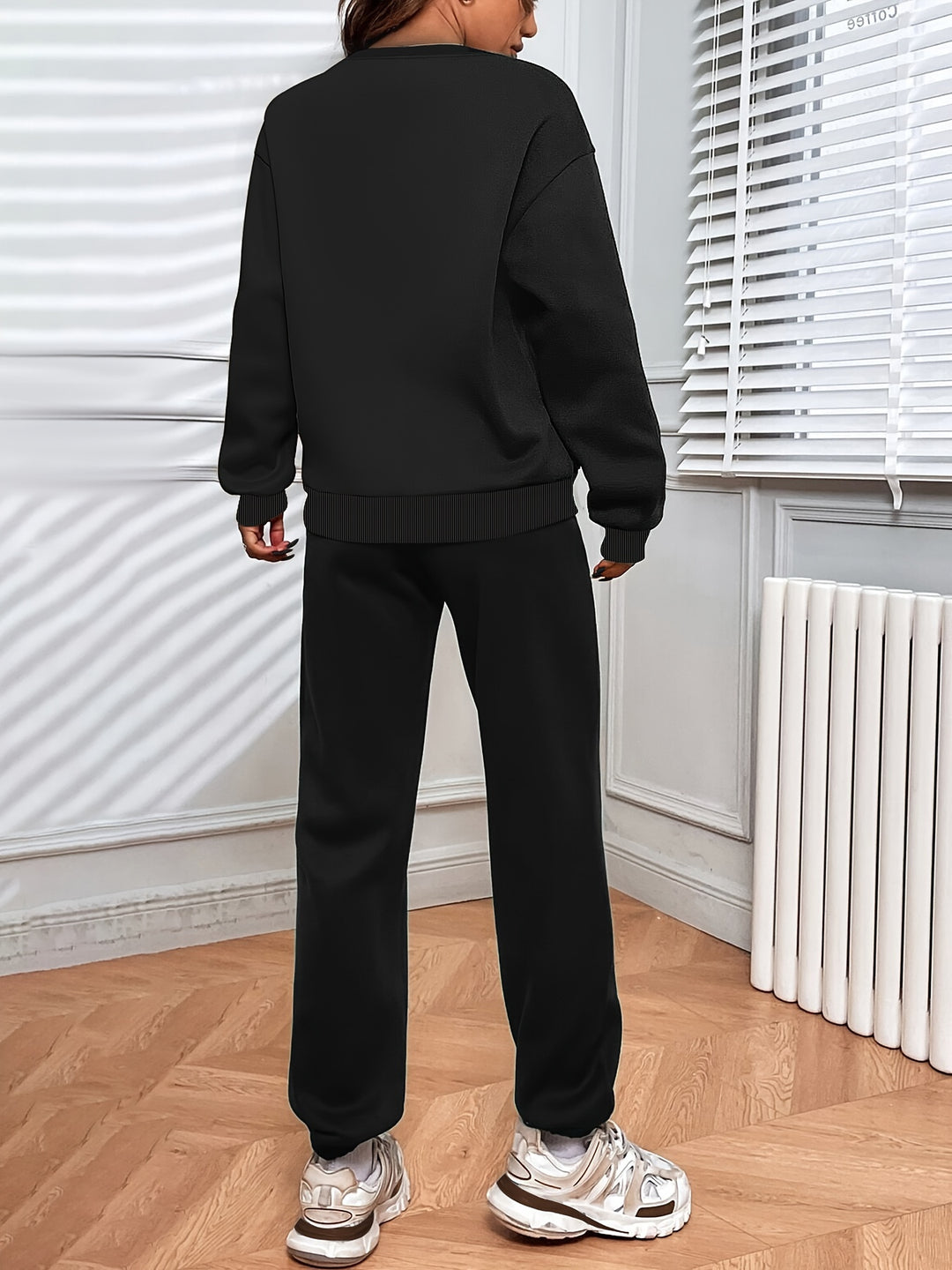 Set – Pullover met Los Model & Broek met Elastische Taille
