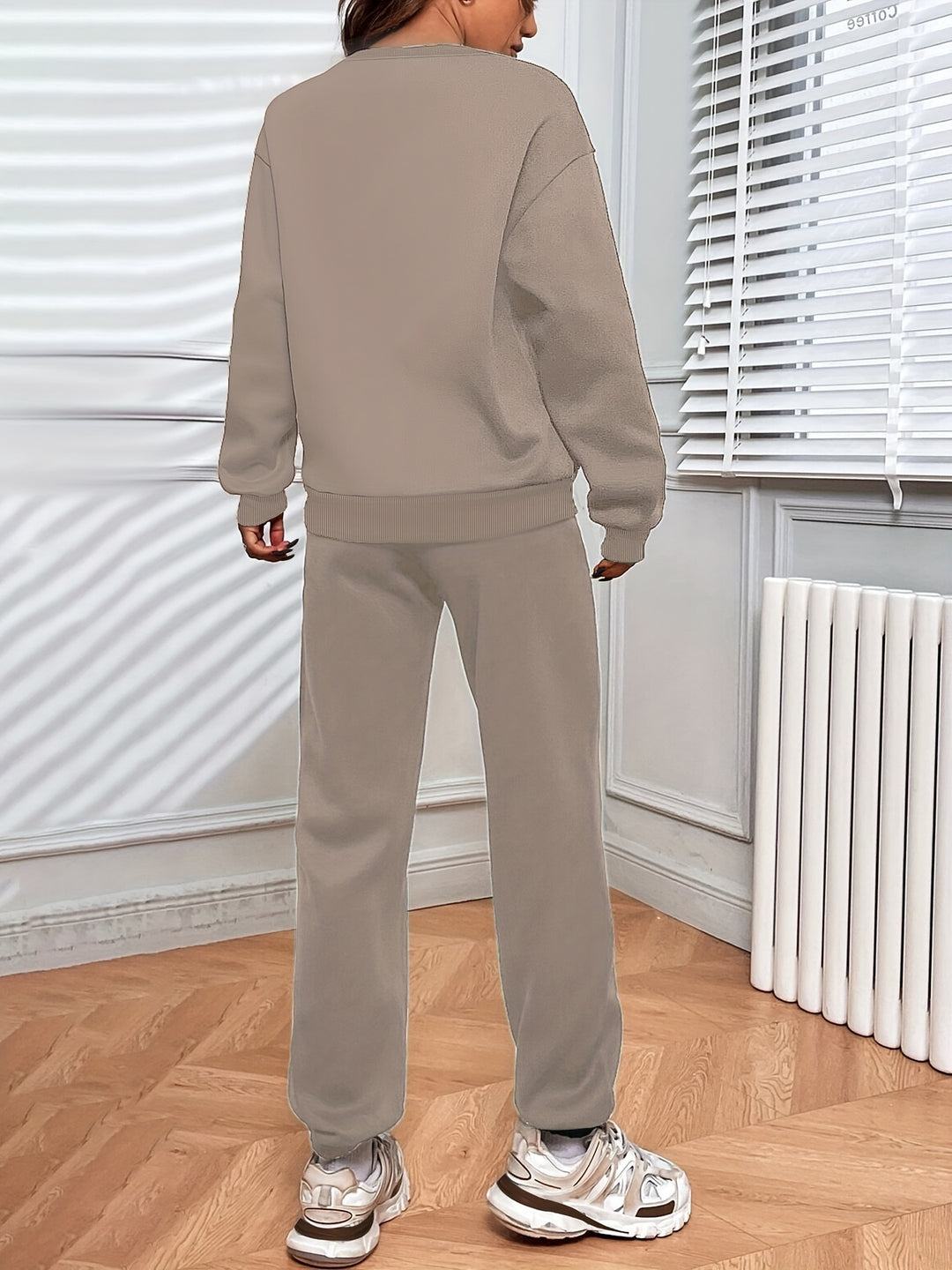 Set – Pullover met Los Model & Broek met Elastische Taille