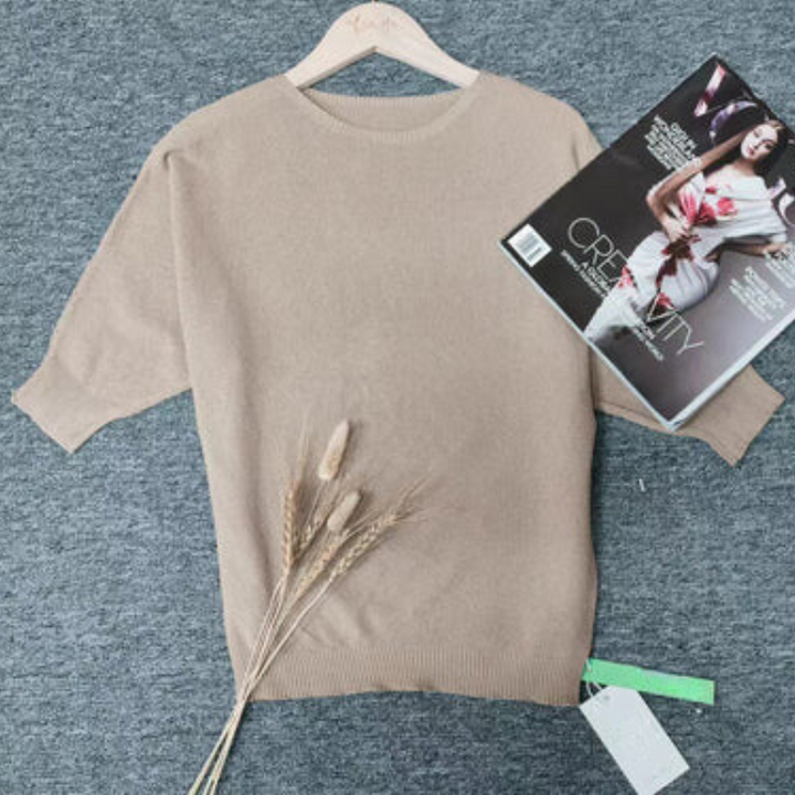 Stariene - Goudkleurige Monochrome Sweater met Ronde Hals