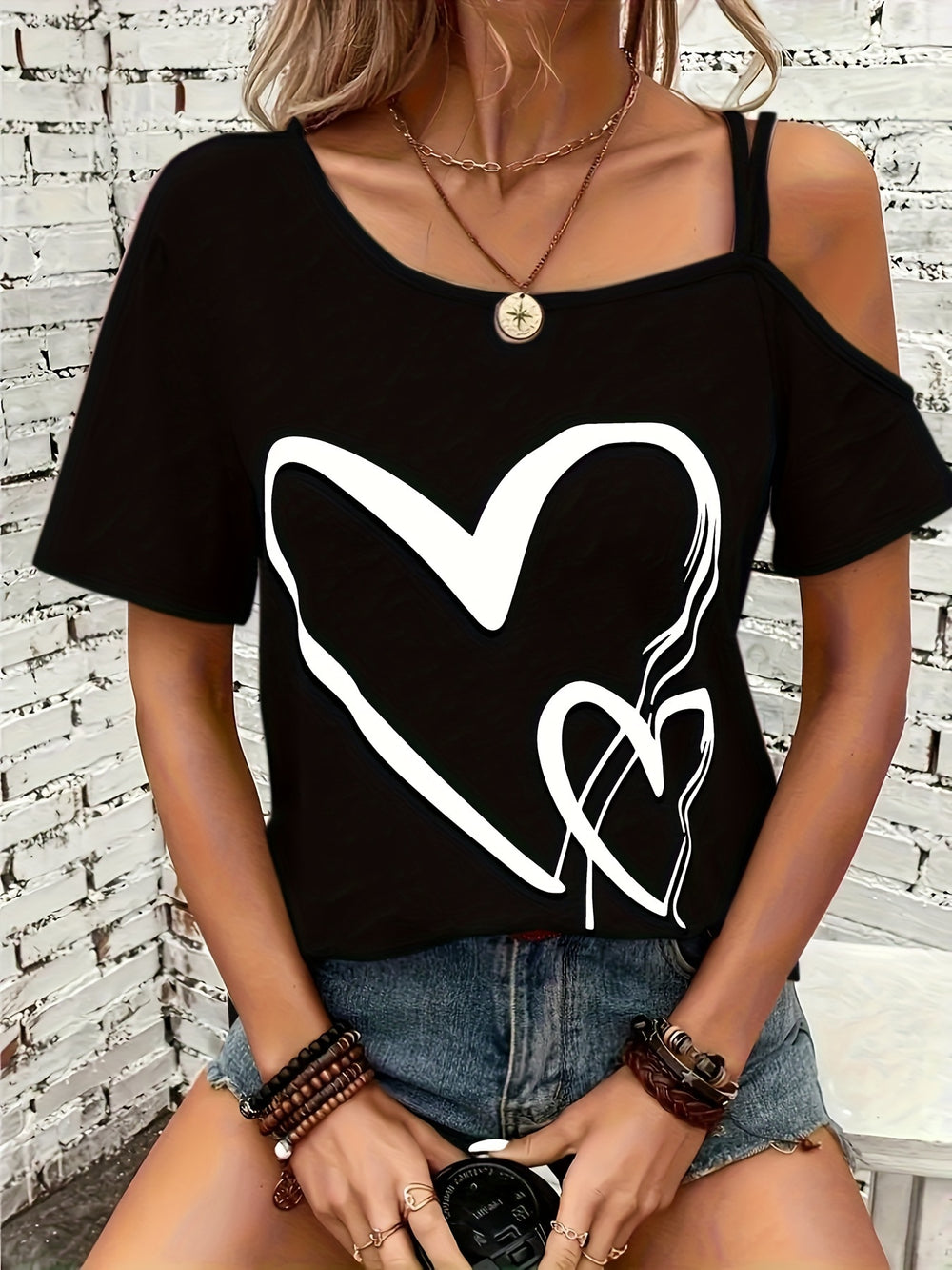 T-shirt – Hartpatroon & Koude Schouder Design