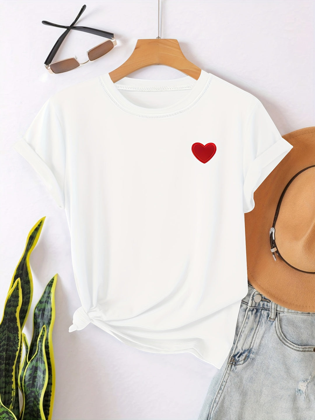 T-shirt – Hartvormige Print & Ronde Hals voor Comfort
