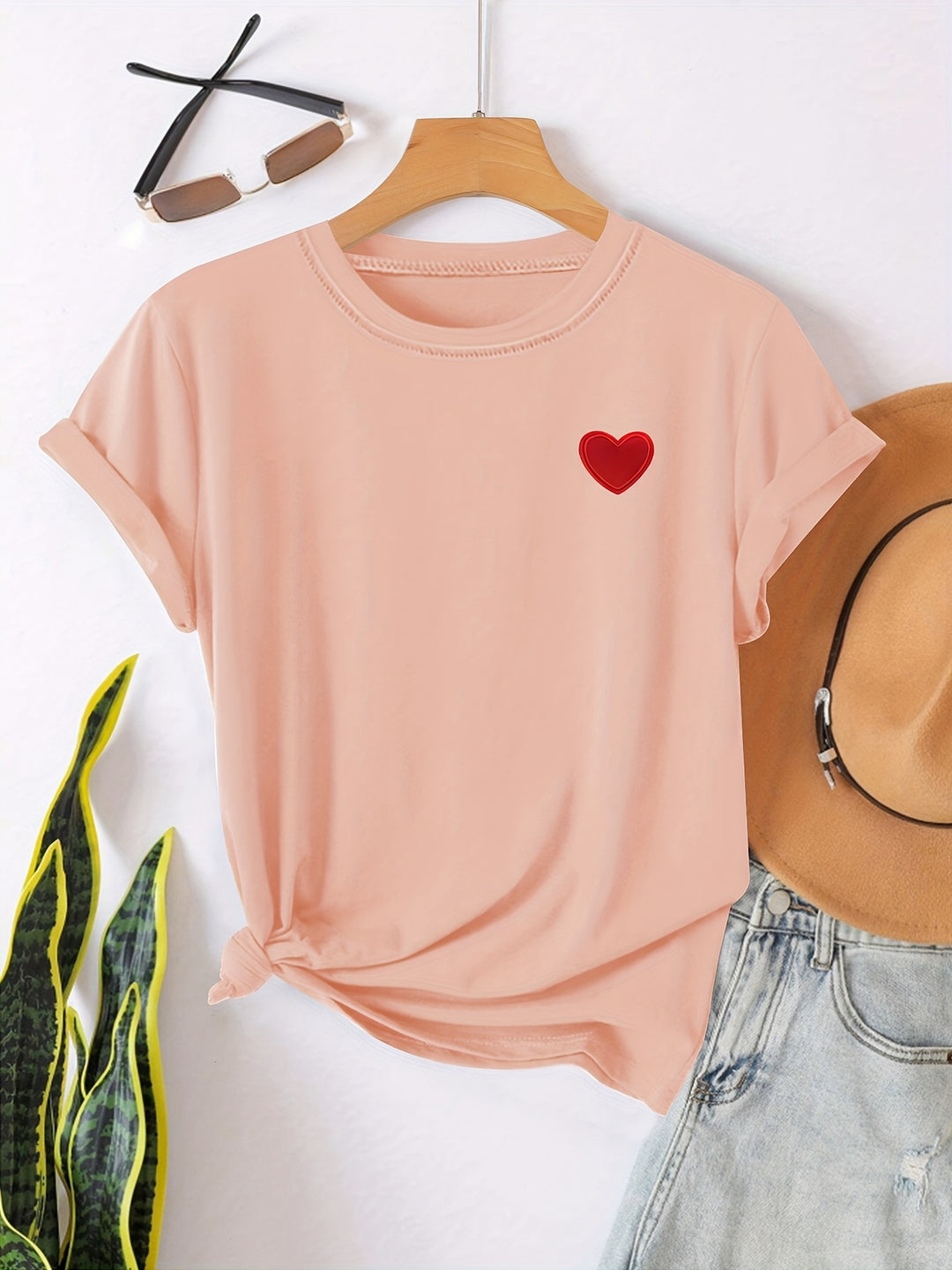 T-shirt – Hartvormige Print & Ronde Hals voor Comfort