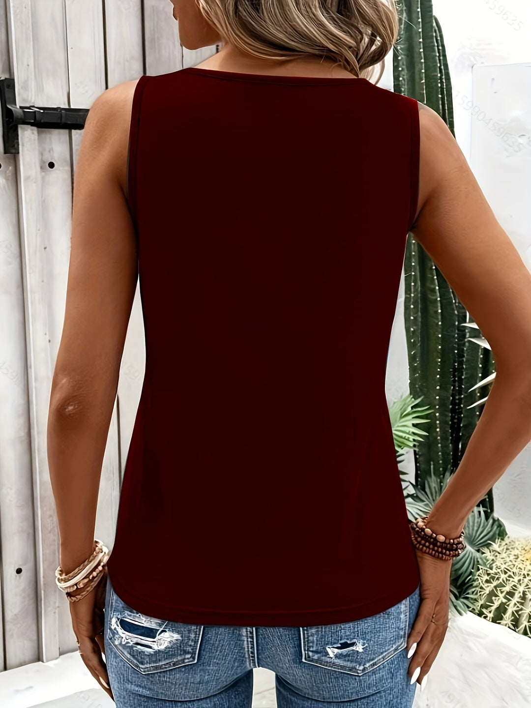 Tanktop – Ronde Hals & Ringdetail voor Comfortabele Pasvorm