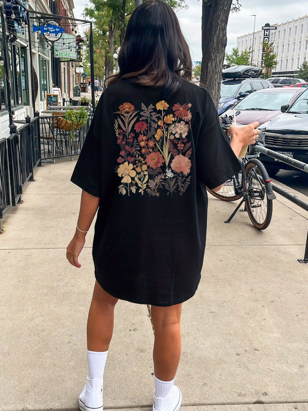 Tee Jurk - Bloemen Grafische Print & Crew Neck Design