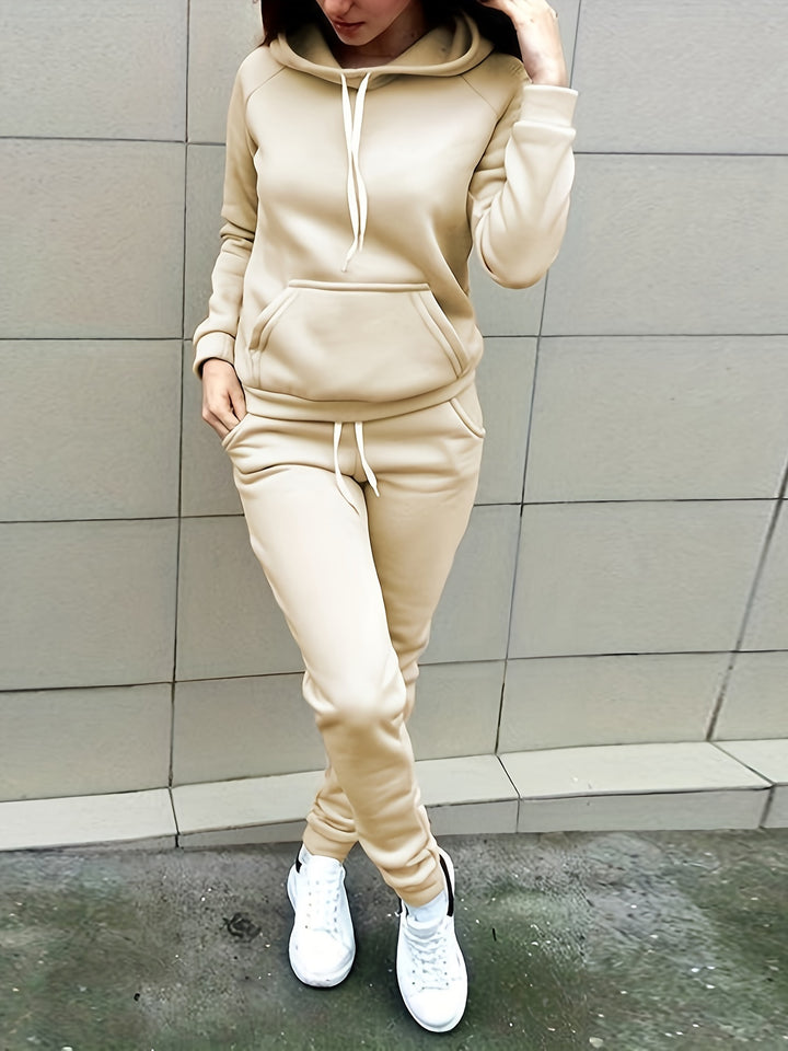 Trainingspak – Capuchon Pullover & Aansluitende Broek