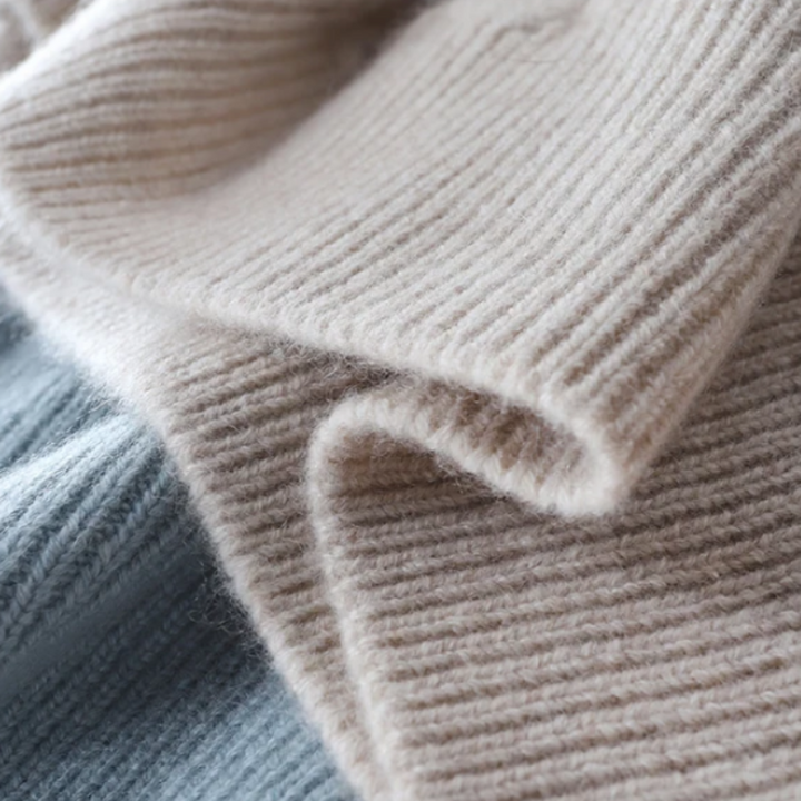 Trui – Nette Genaaide Rolhals & Extra Halsdekking