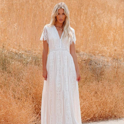 Tulle Jurk – Diepe V-Hals & Ruime Snit