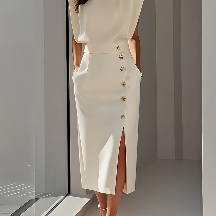 Tweedelige Set – Mouwloze Top & Midi-Rok met Knoopdetails