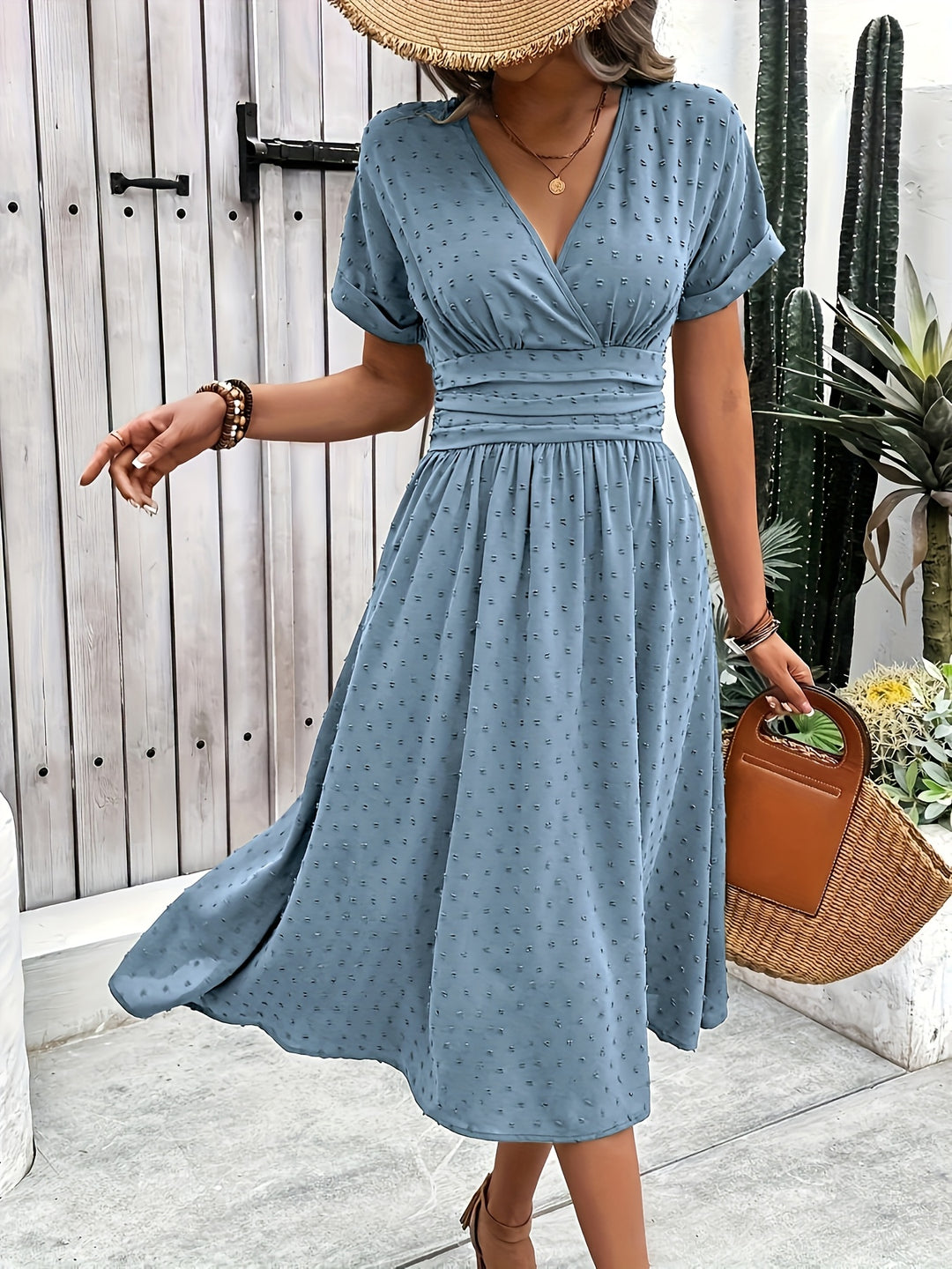 V-Hals Midi Jurk – Korte Mouwen & Ademend Materiaal
