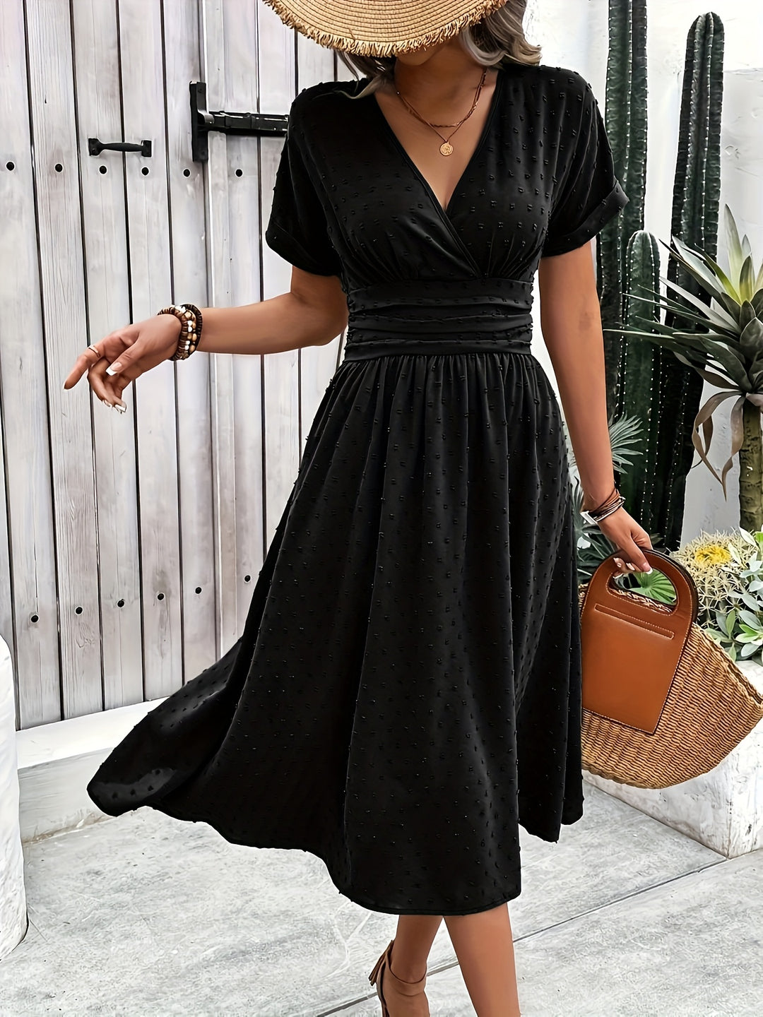 V-Hals Midi Jurk – Korte Mouwen & Ademend Materiaal