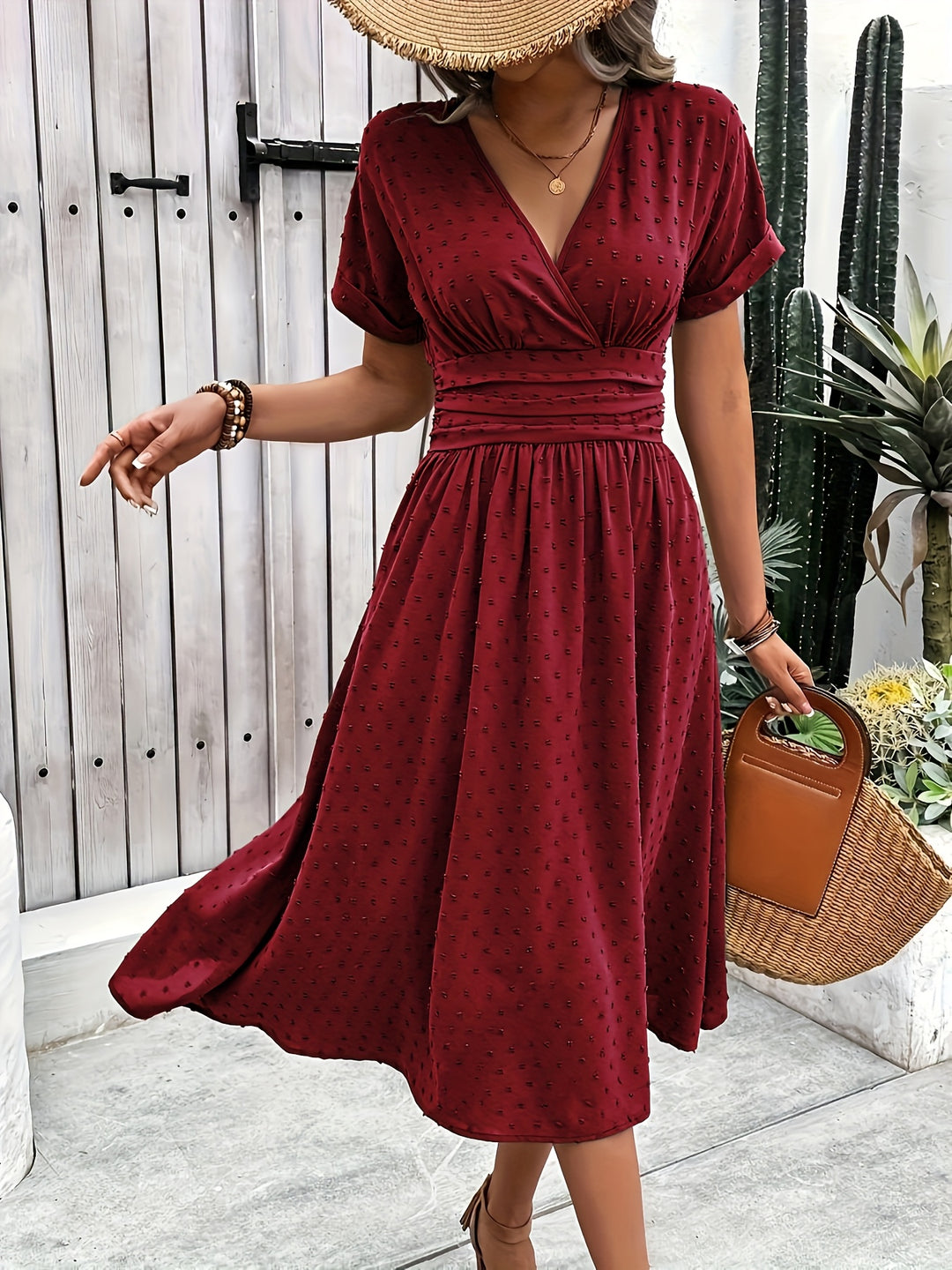 V-Hals Midi Jurk – Korte Mouwen & Ademend Materiaal