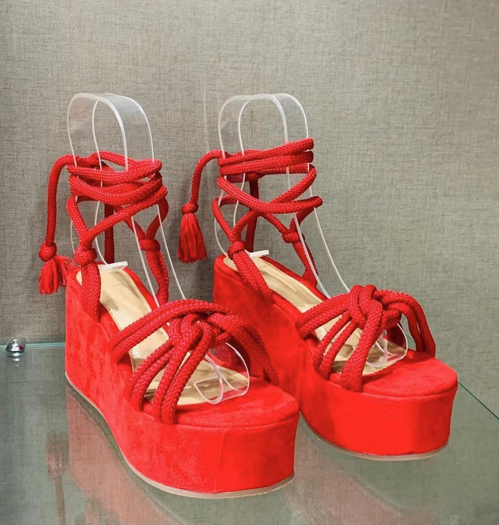Wedgeschoenen – Strappy Ontwerp & Ondersteunende Pasvorm